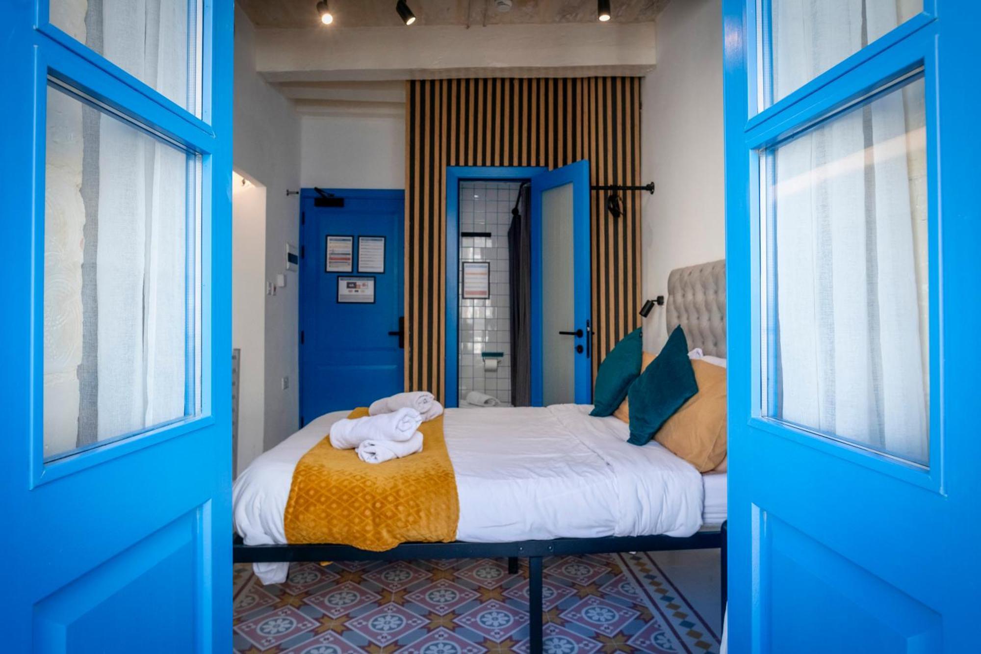 Mandera'S Boutique Suites & Dorms La Valette Extérieur photo