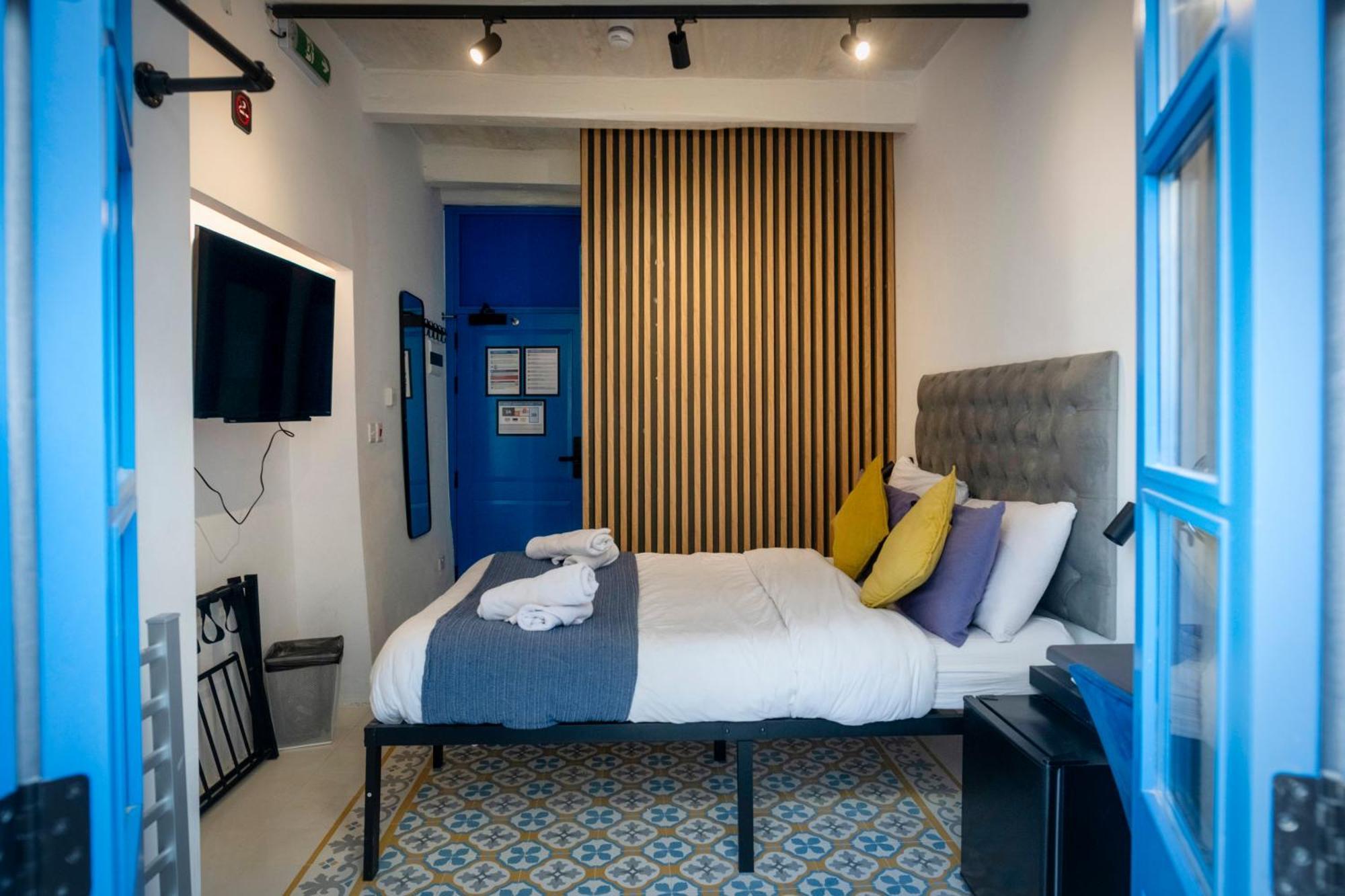 Mandera'S Boutique Suites & Dorms La Valette Extérieur photo